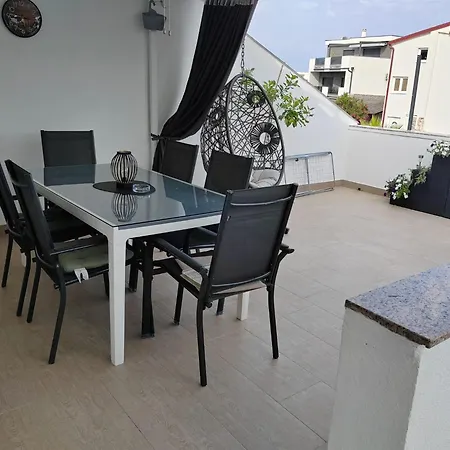 With Parking Space - 25369 Apartmán Vir