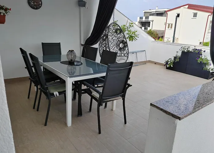 With Parking Space - 25369 Apartmán Vir